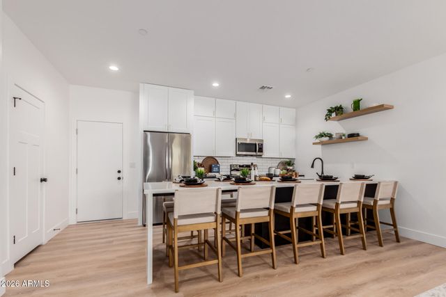 3426 E UNIVERSITY Drive 106, Mesa, AZ 85213