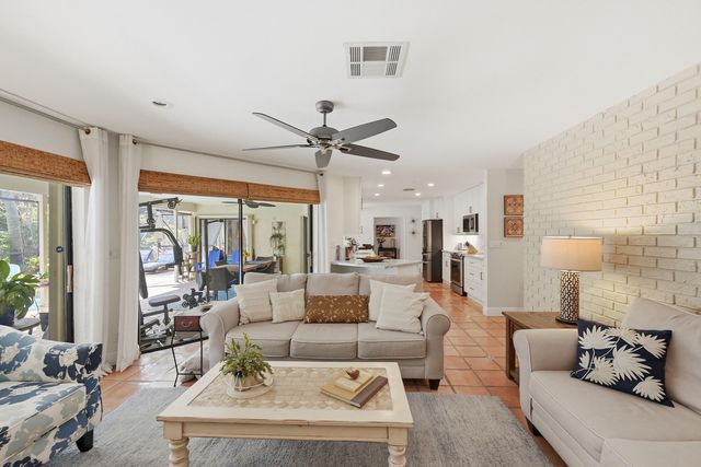 10152 Harbourtown Court, Boca Raton, FL 33498