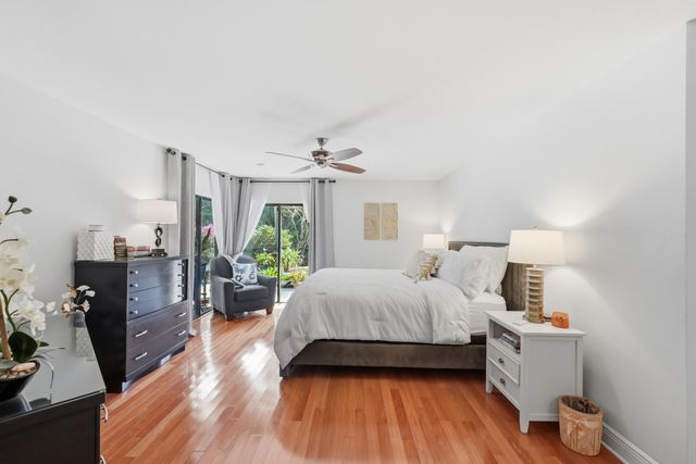 10152 Harbourtown Court, Boca Raton, FL 33498