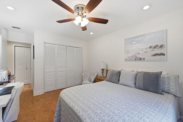 10152 Harbourtown Court, Boca Raton, FL 33498