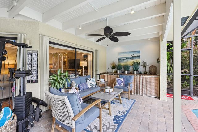 10152 Harbourtown Court, Boca Raton, FL 33498