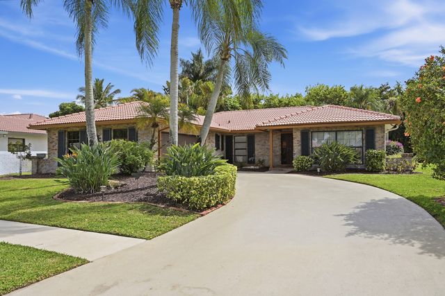 10152 Harbourtown Court, Boca Raton, FL 33498