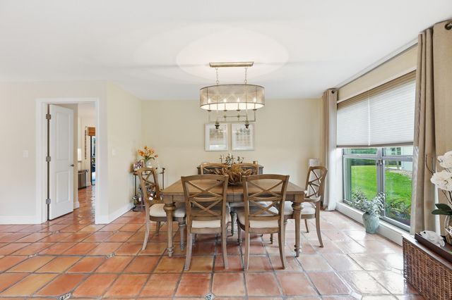 10152 Harbourtown Court, Boca Raton, FL 33498