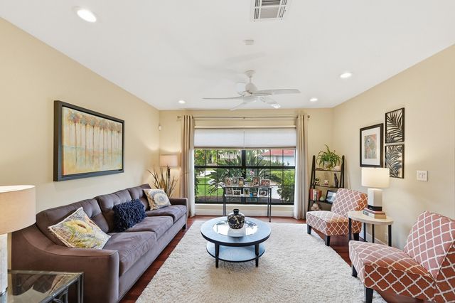 10152 Harbourtown Court, Boca Raton, FL 33498