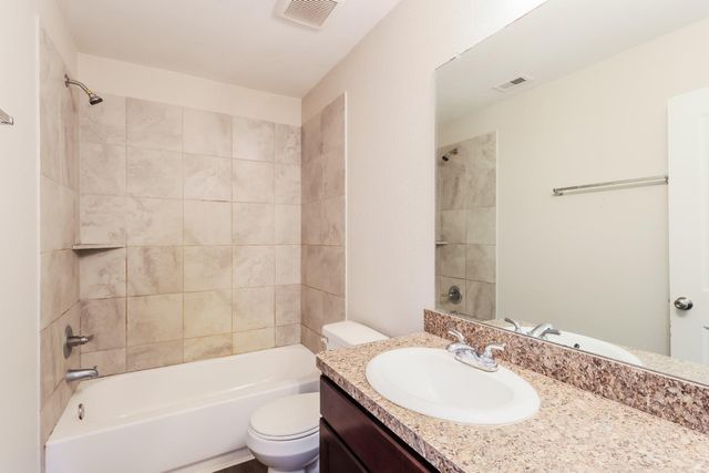 15141 Meadow Glen S, Conroe, TX 77306