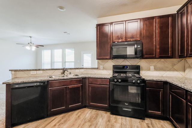 15141 Meadow Glen S, Conroe, TX 77306