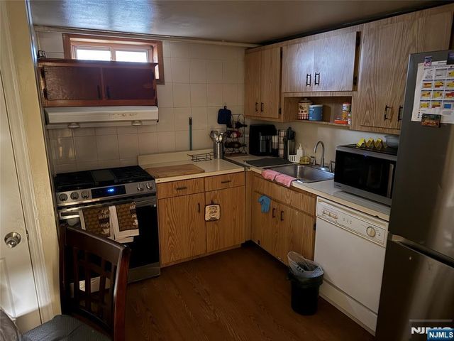 137-139 23rd Avenue, Paterson, NJ 07513
