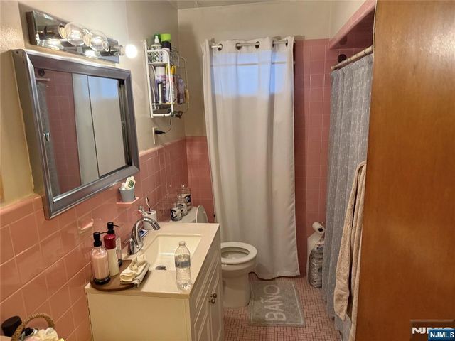 137-139 23rd Avenue, Paterson, NJ 07513