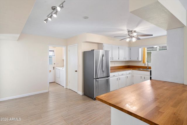 10802 W CUMBERLAND Drive, Sun City, AZ 85351