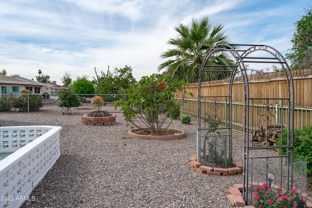 10802 W CUMBERLAND Drive, Sun City, AZ 85351
