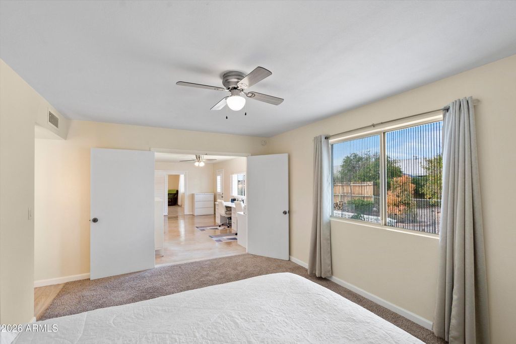 Image 25 of property listing at 10802 W CUMBERLAND Drive, Sun City, AZ 85351