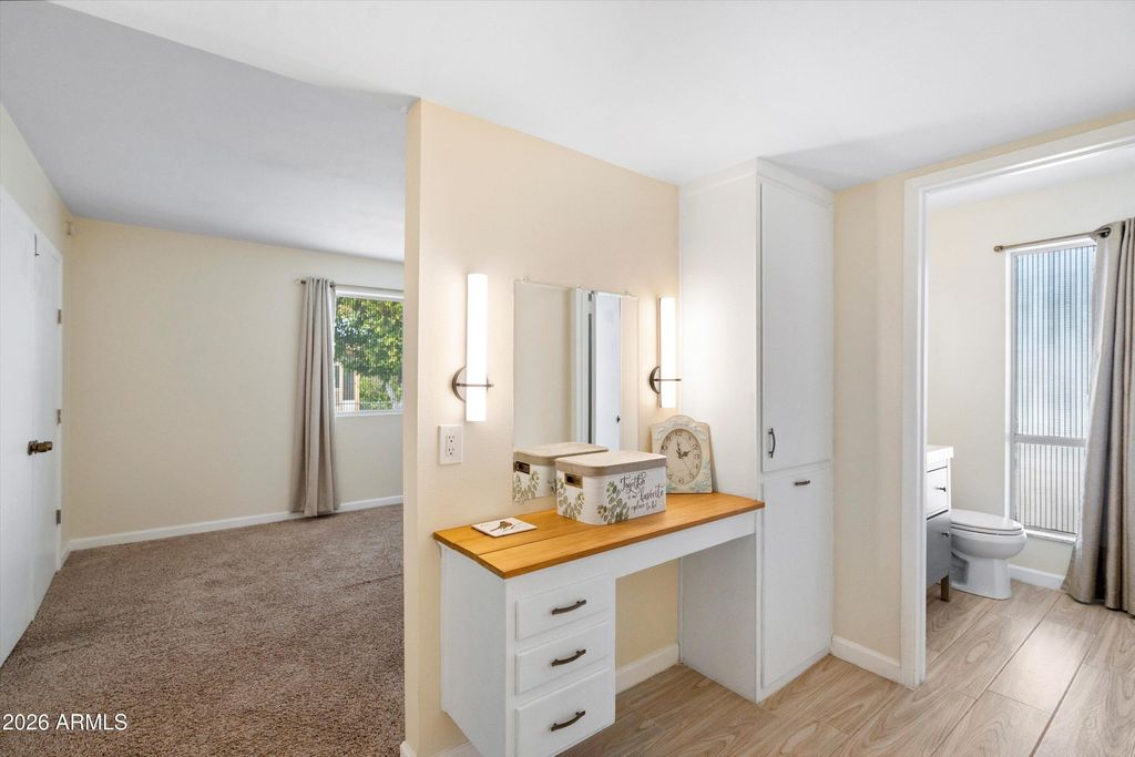 Image 27 of property listing at 10802 W CUMBERLAND Drive, Sun City, AZ 85351