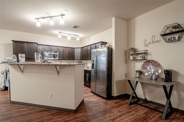 1239 20th Street A, Huntsville, TX 77340