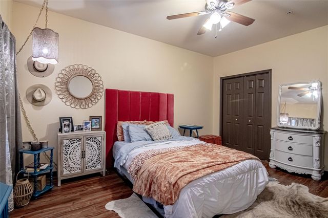 1239 20th Street A, Huntsville, TX 77340