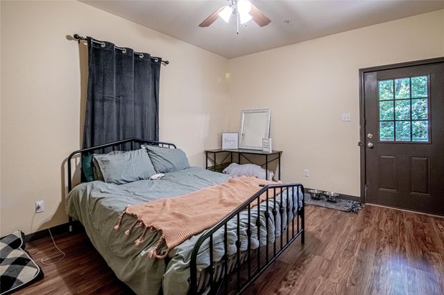 1239 20th Street A, Huntsville, TX 77340