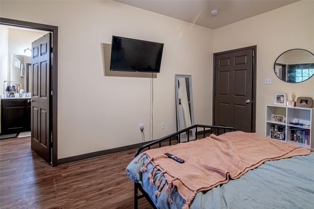 1239 20th Street A, Huntsville, TX 77340