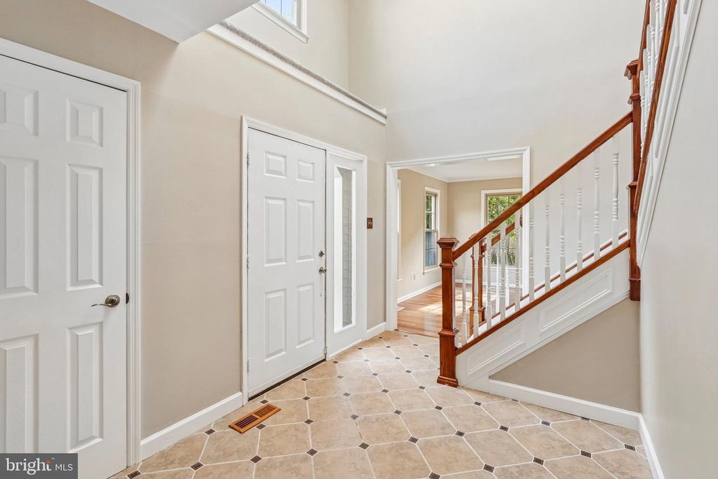 605 FRENCH CREEK LN, CHESTER SPRINGS, PA 19425 — photo 4