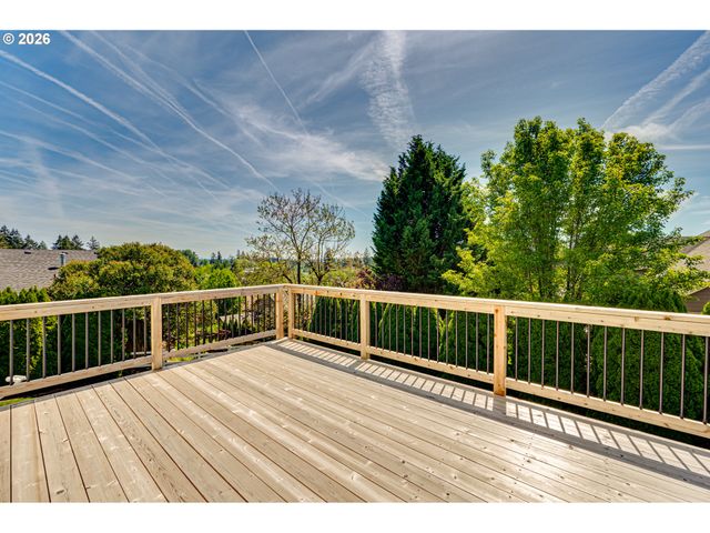 1241 E PIONEER Loop, La Center, WA 98629