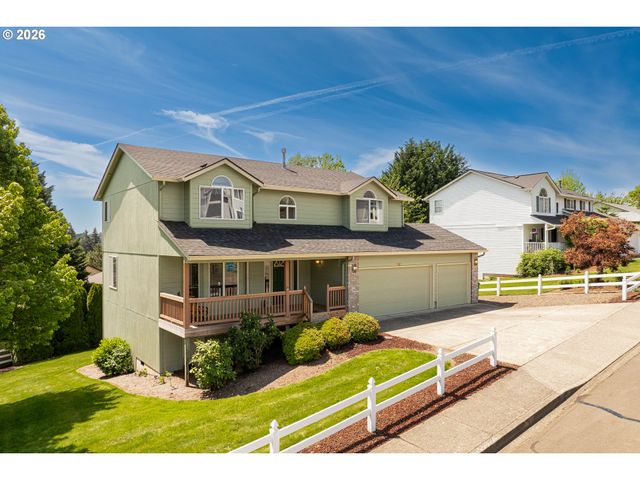 1241 E PIONEER Loop, La Center, WA 98629