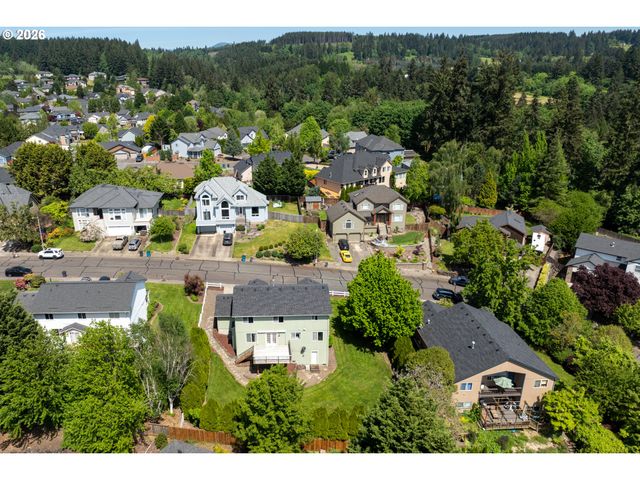 1241 E PIONEER Loop, La Center, WA 98629
