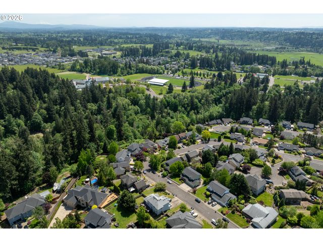 1241 E PIONEER Loop, La Center, WA 98629