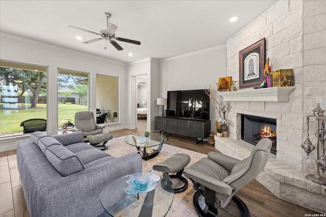 2 CANARIO LN, Boerne, TX 78006