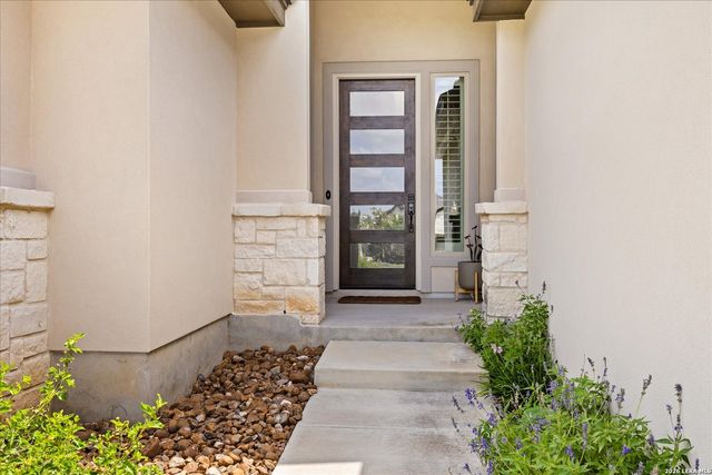 2 CANARIO LN, Boerne, TX 78006