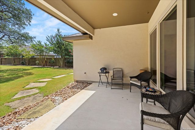 2 CANARIO LN, Boerne, TX 78006