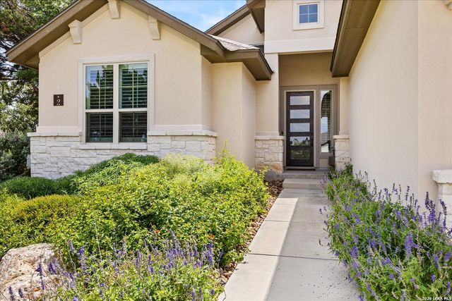 2 CANARIO LN, Boerne, TX 78006