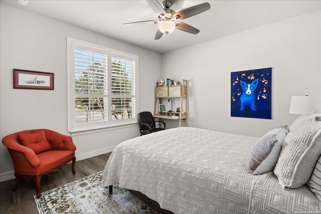 2 CANARIO LN, Boerne, TX 78006