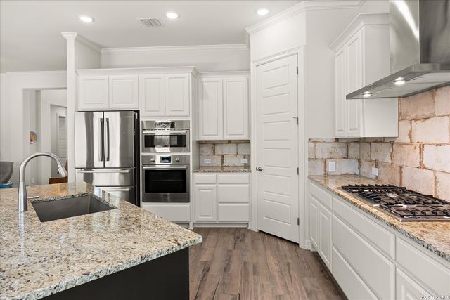 2 CANARIO LN, Boerne, TX 78006