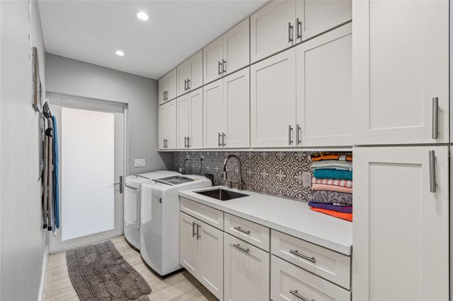 3301 NE 15th St, Fort Lauderdale, FL 33304