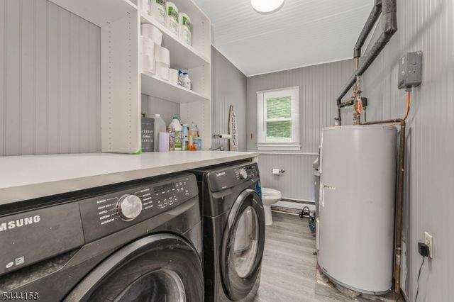 2 Vivian Plz, Andover Twp., NJ 07860