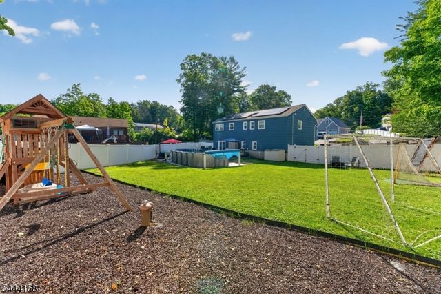 2 Vivian Plz, Andover Twp., NJ 07860