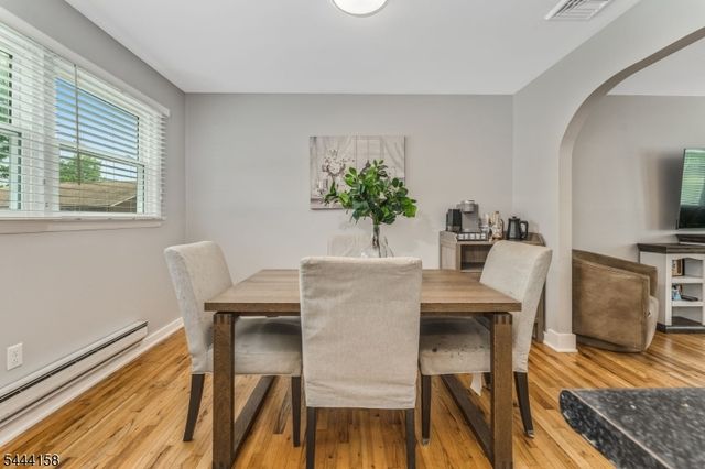 2 Vivian Plz, Andover Twp., NJ 07860