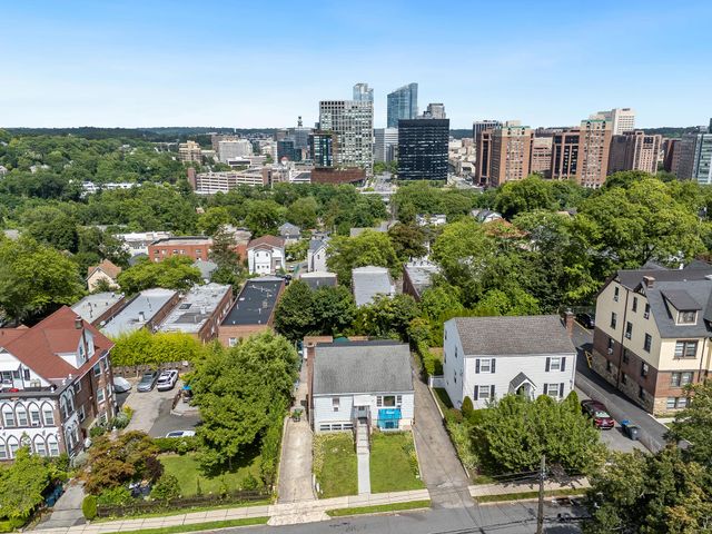 42 Jefferson Avenue, White Plains, NY 10606