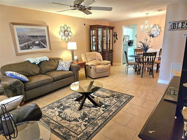 10037 62ND TERRACE N 9, St Petersburg, FL 33708