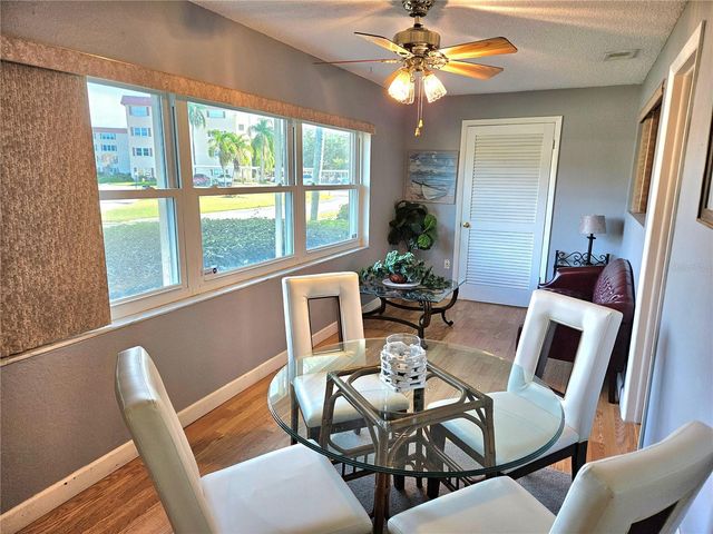 10037 62ND TERRACE N 9, St Petersburg, FL 33708