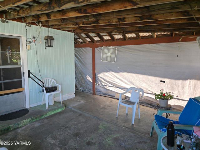 1505 Fairbanks Ave, Yakima, WA 98902