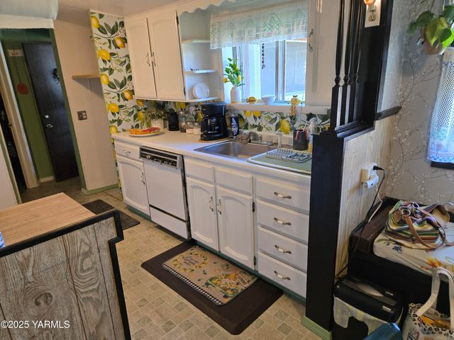 1505 Fairbanks Ave, Yakima, WA 98902