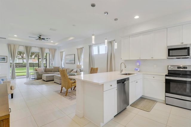 20015 SW Caserta Way, Port St. Lucie, FL 34986