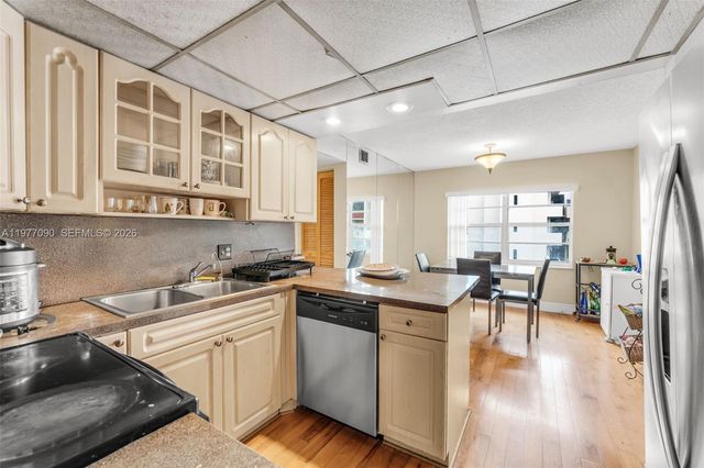 10641 SW 108th Ave 3D, Miami, FL 33176