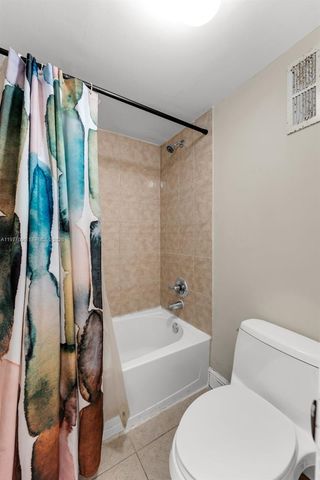 10641 SW 108th Ave 3D, Miami, FL 33176