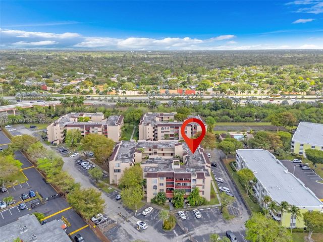 10641 SW 108th Ave 3D, Miami, FL 33176