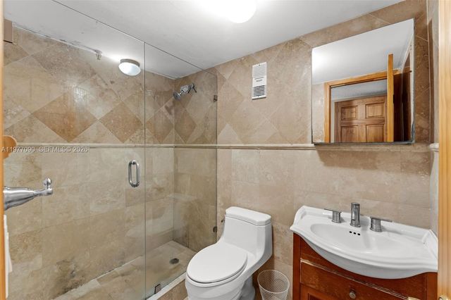 10641 SW 108th Ave 3D, Miami, FL 33176