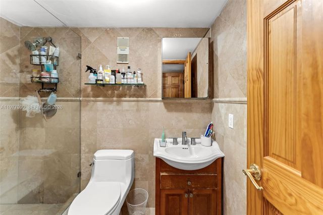 10641 SW 108th Ave 3D, Miami, FL 33176