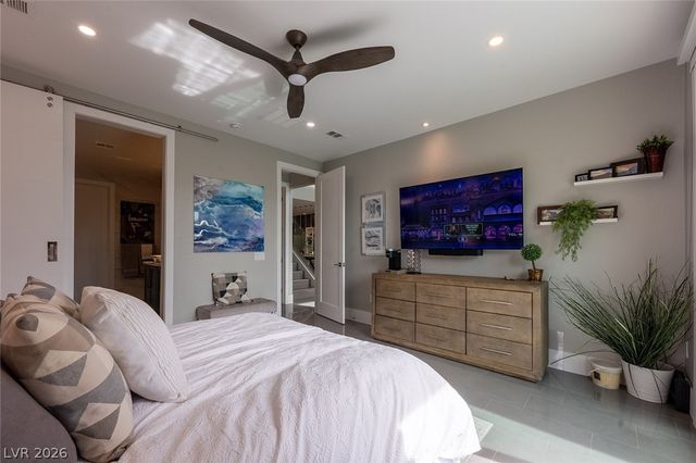 10605 Harvest Green Way, Las Vegas, NV 89135