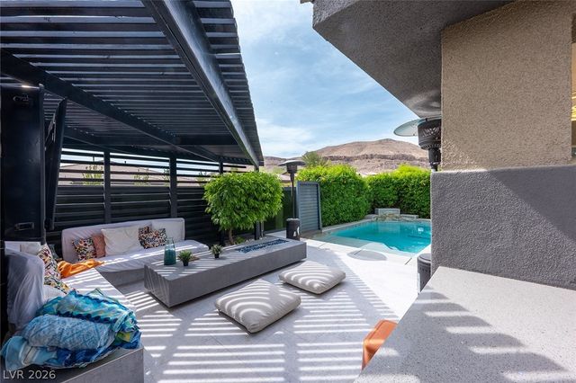 10605 Harvest Green Way, Las Vegas, NV 89135