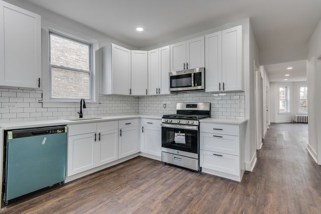 1922 Harvey Avenue, Berwyn, IL 60402