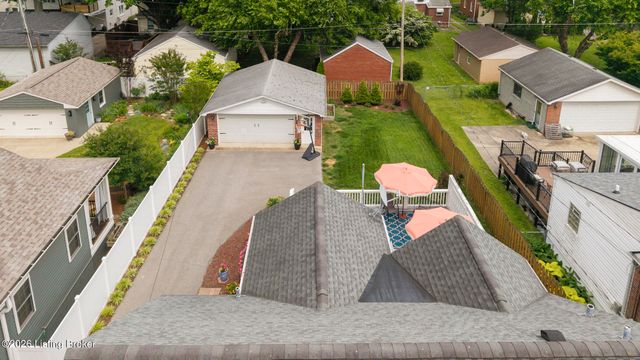 113 Ridgeway Ave, Louisville, KY 40207